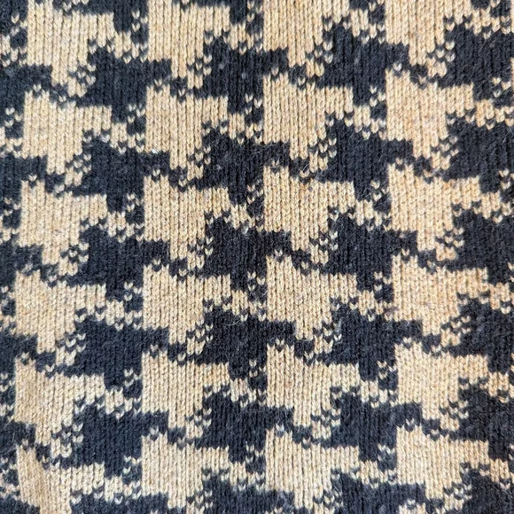 SOLD Jones New York Wool Blend Tan/Black Houndstooth Mock Neck Cardigan Size S - Picture 6 of 6